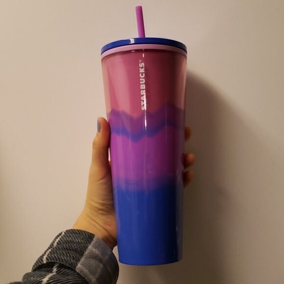 𝅺STARBUCKS Summer 20 Venti Purple ombre plastic Tumbler with straw 24oz - Picture 3 of 7